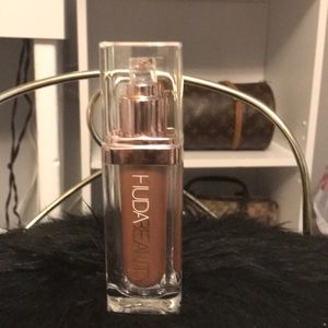 Huda Beauty N.Y.M.P.H. Body Highlighter:Aphrodite